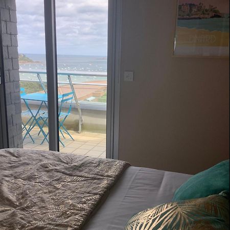 Heol - Appartement 2 Chambres - Vue Mer Et Parking Dinard Bagian luar foto