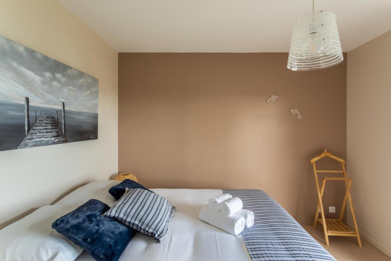 Heol - Appartement 2 Chambres - Vue Mer Et Parking Dinard Bagian luar foto