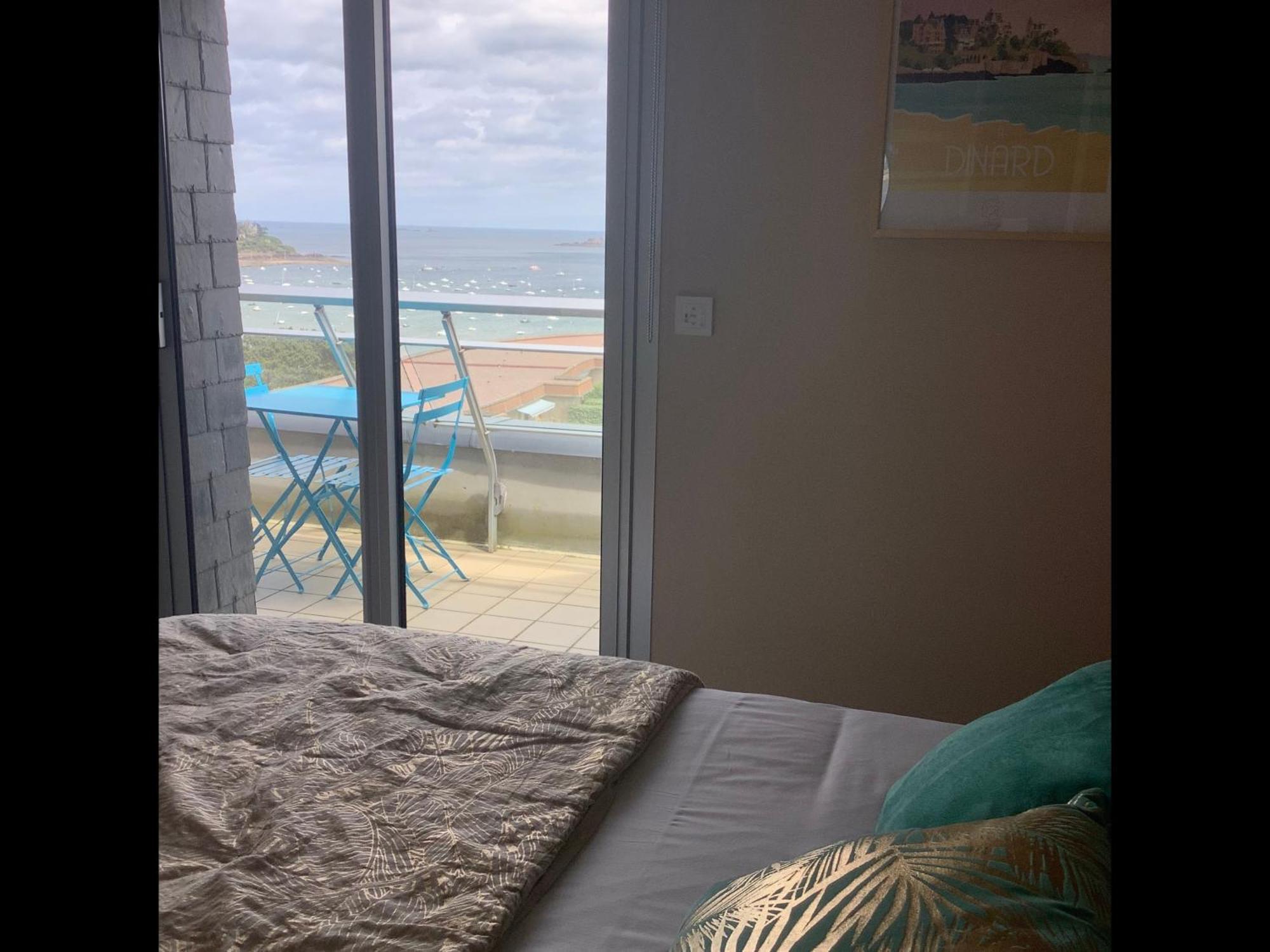 Heol - Appartement 2 Chambres - Vue Mer Et Parking Dinard Bagian luar foto